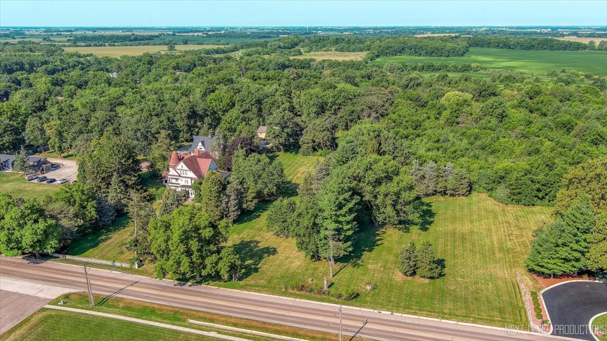 526 N Main Street, Elburn IL 60119