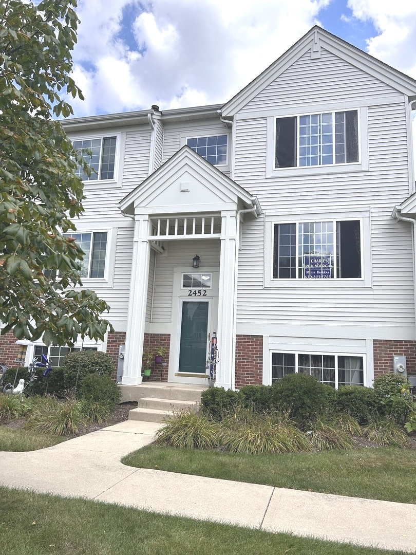 2452 Daybreak Court Unit 2452, Elgin IL 60123
