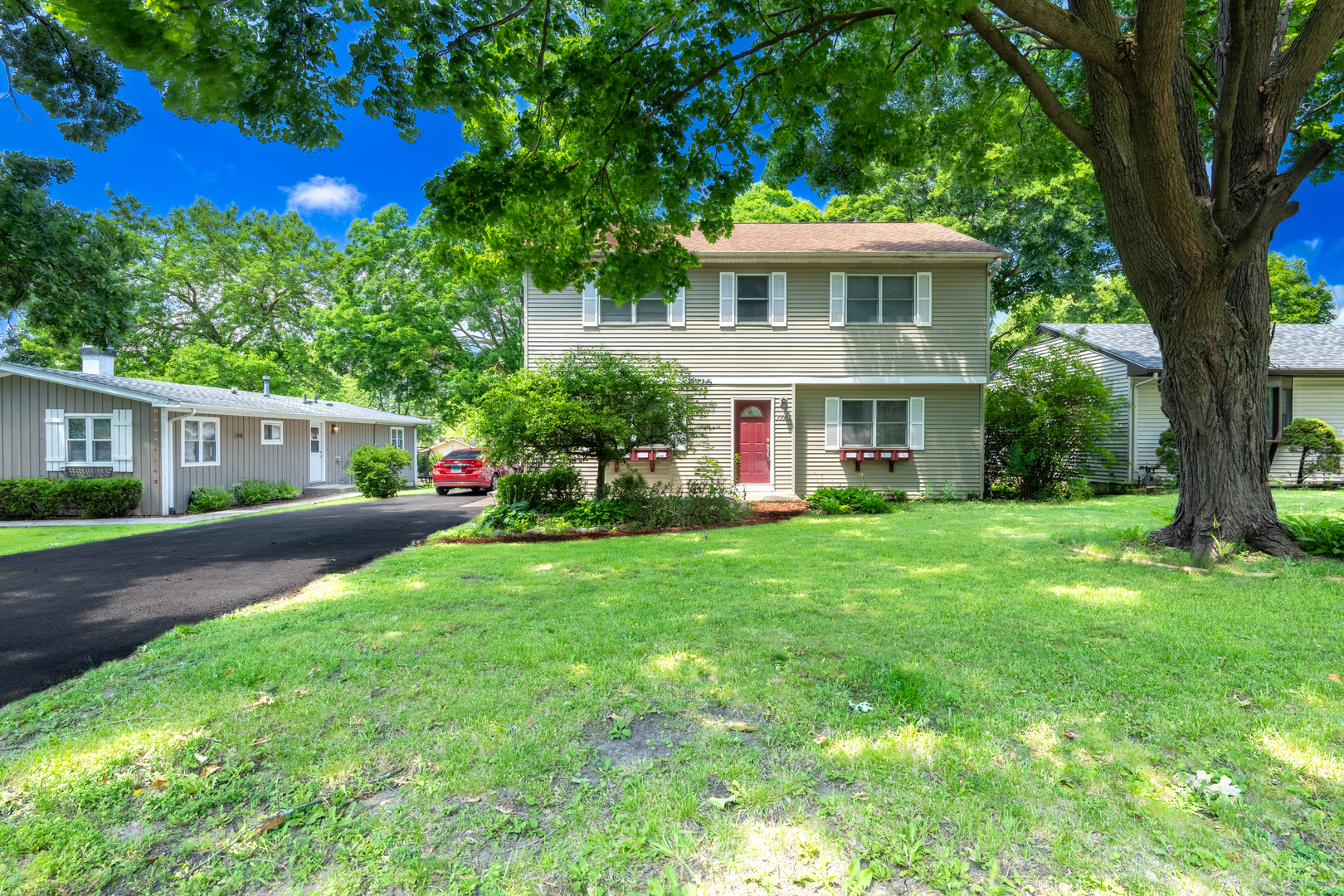 1719 S 4th Place, St. Charles IL 60174
