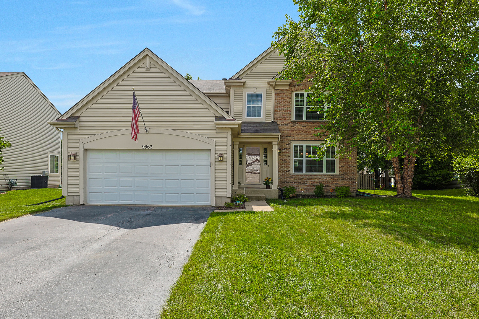 9562 Bristol Lane, Huntley IL 60142
