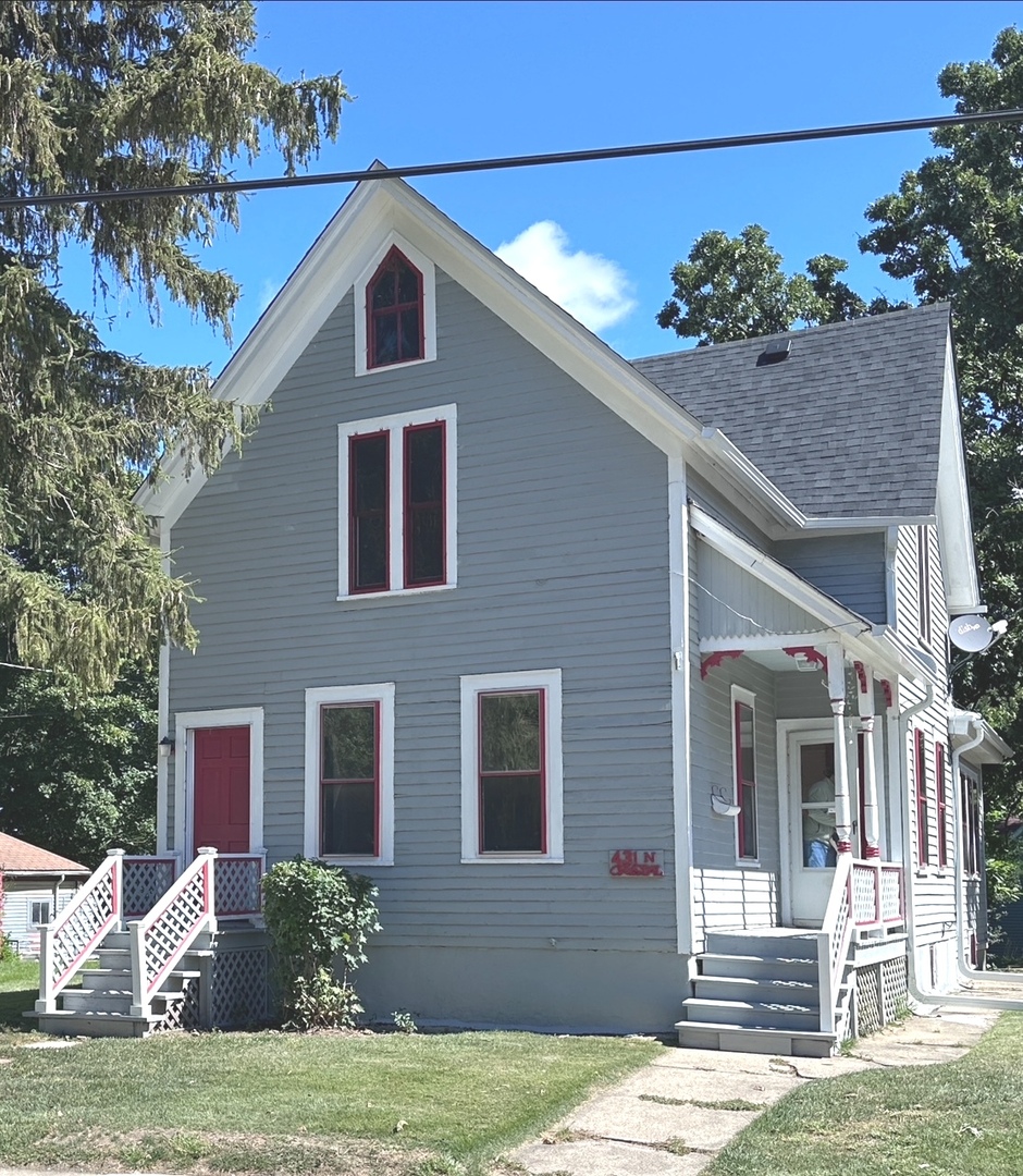431 N Crystal Street, Elgin IL 60123