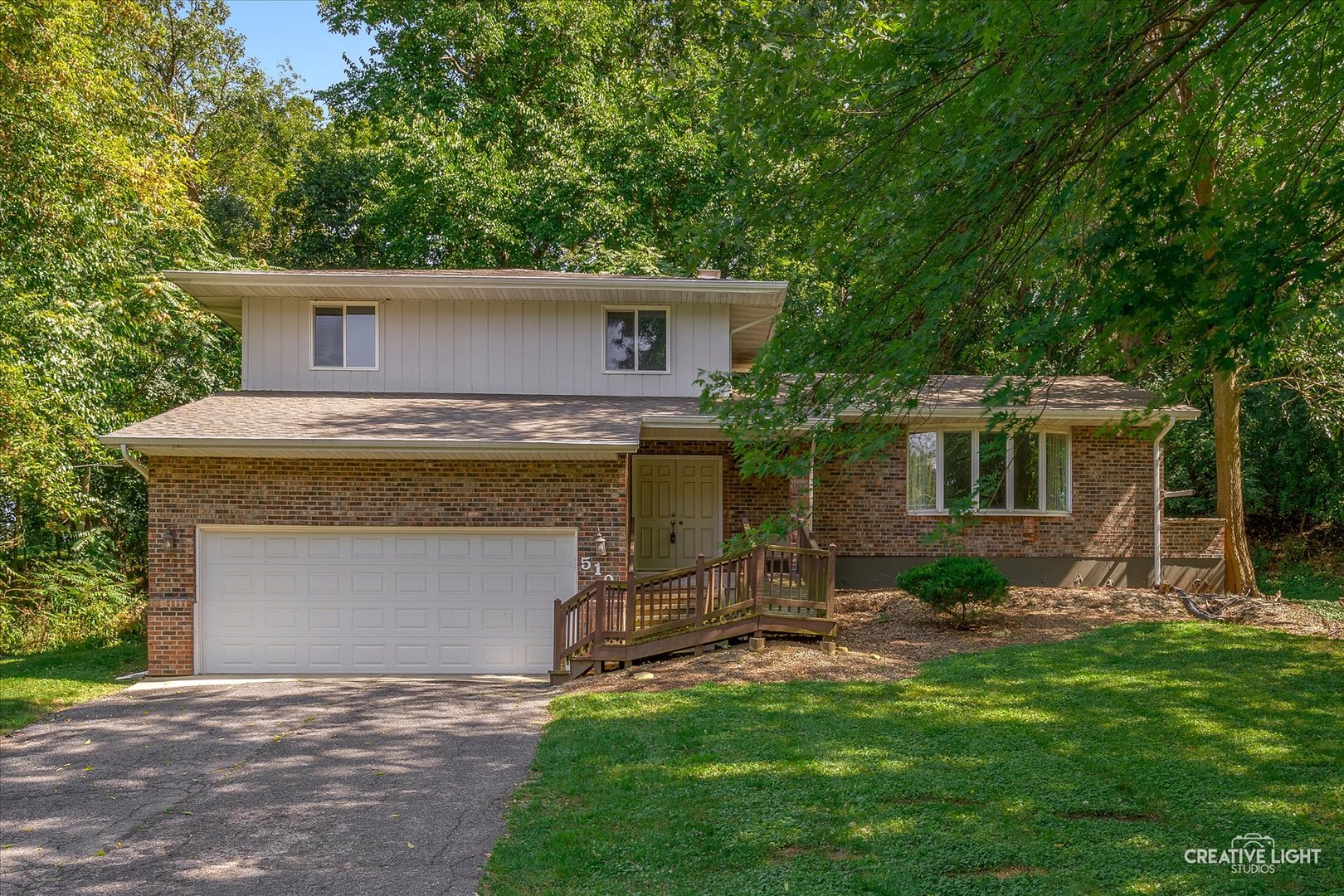 510 N Van Buren Street, East Dundee IL 60118