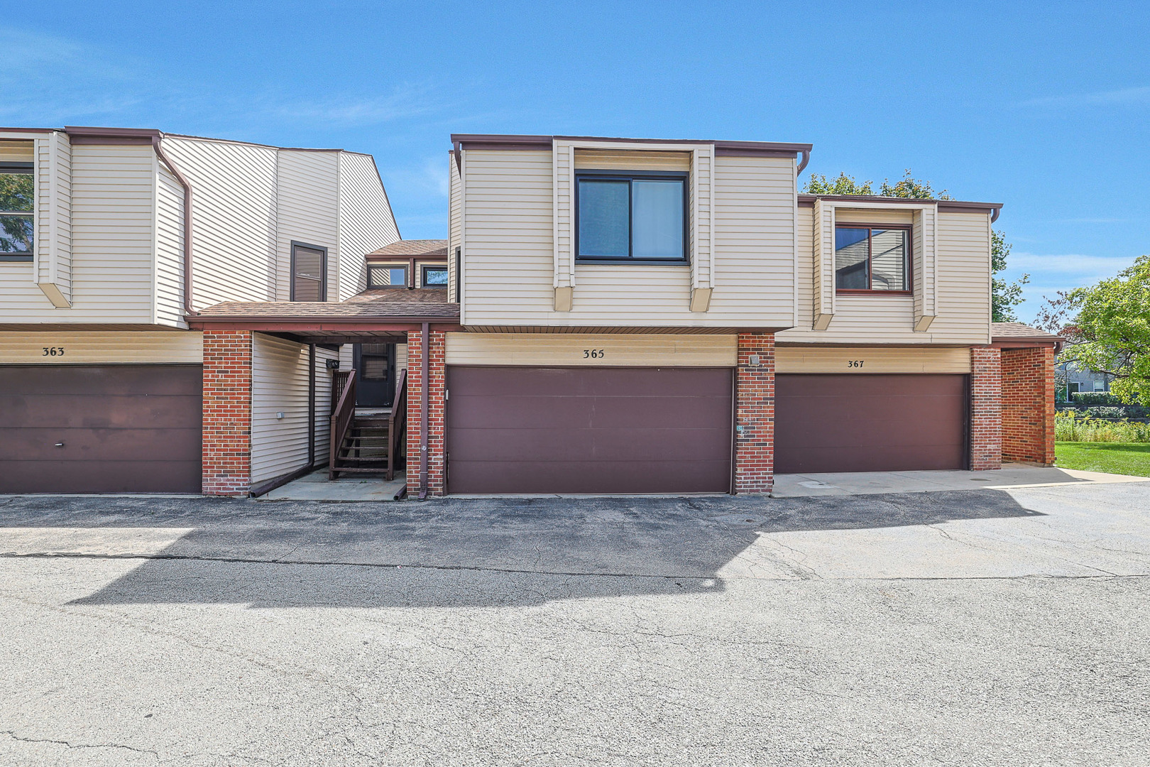 365 Juniper Tree Court, Hoffman Estates IL 60169