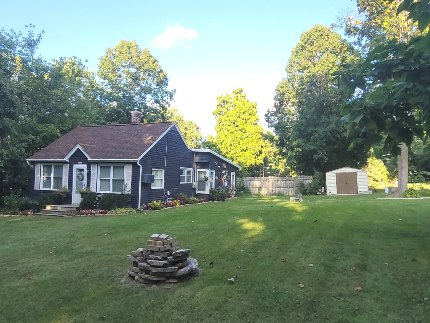 6N897 Roosevelt Avenue, St. Charles IL 60174