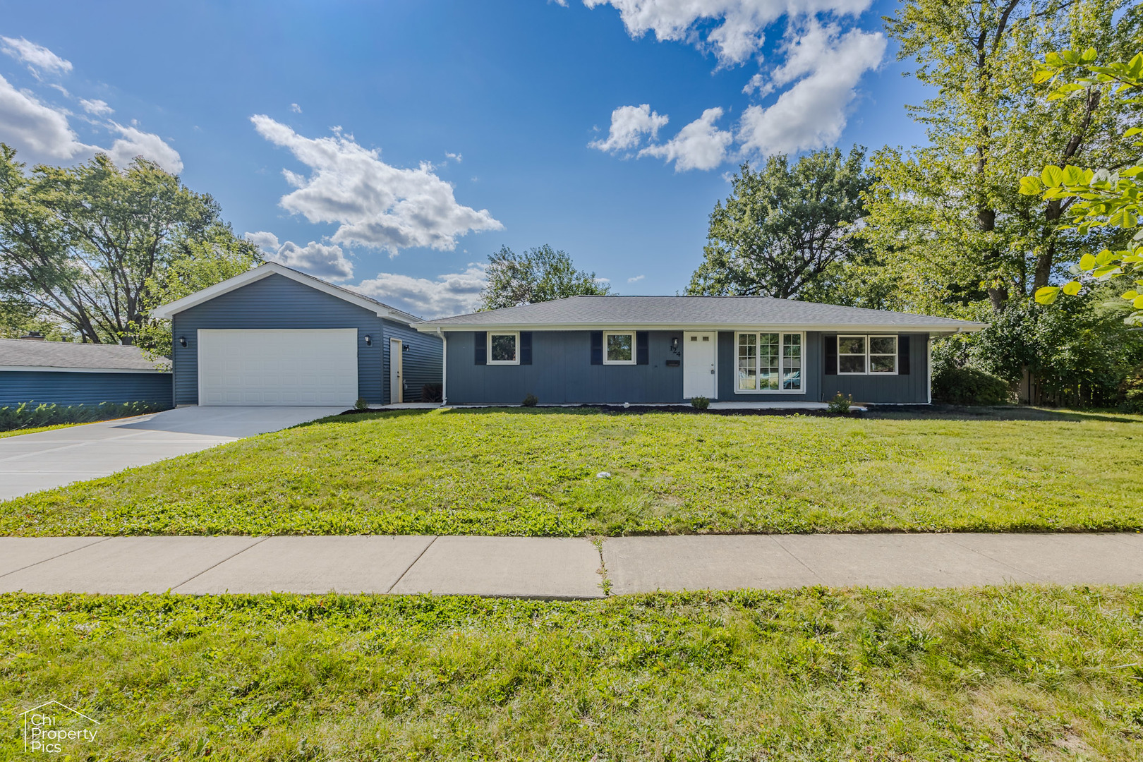 124 Westover Lane, Schaumburg IL 60193