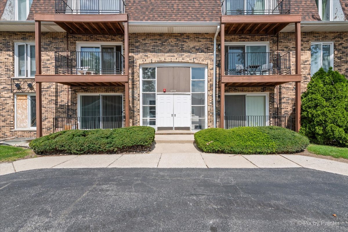 5700 Circle Drive Unit 101, Oak Lawn IL 60453