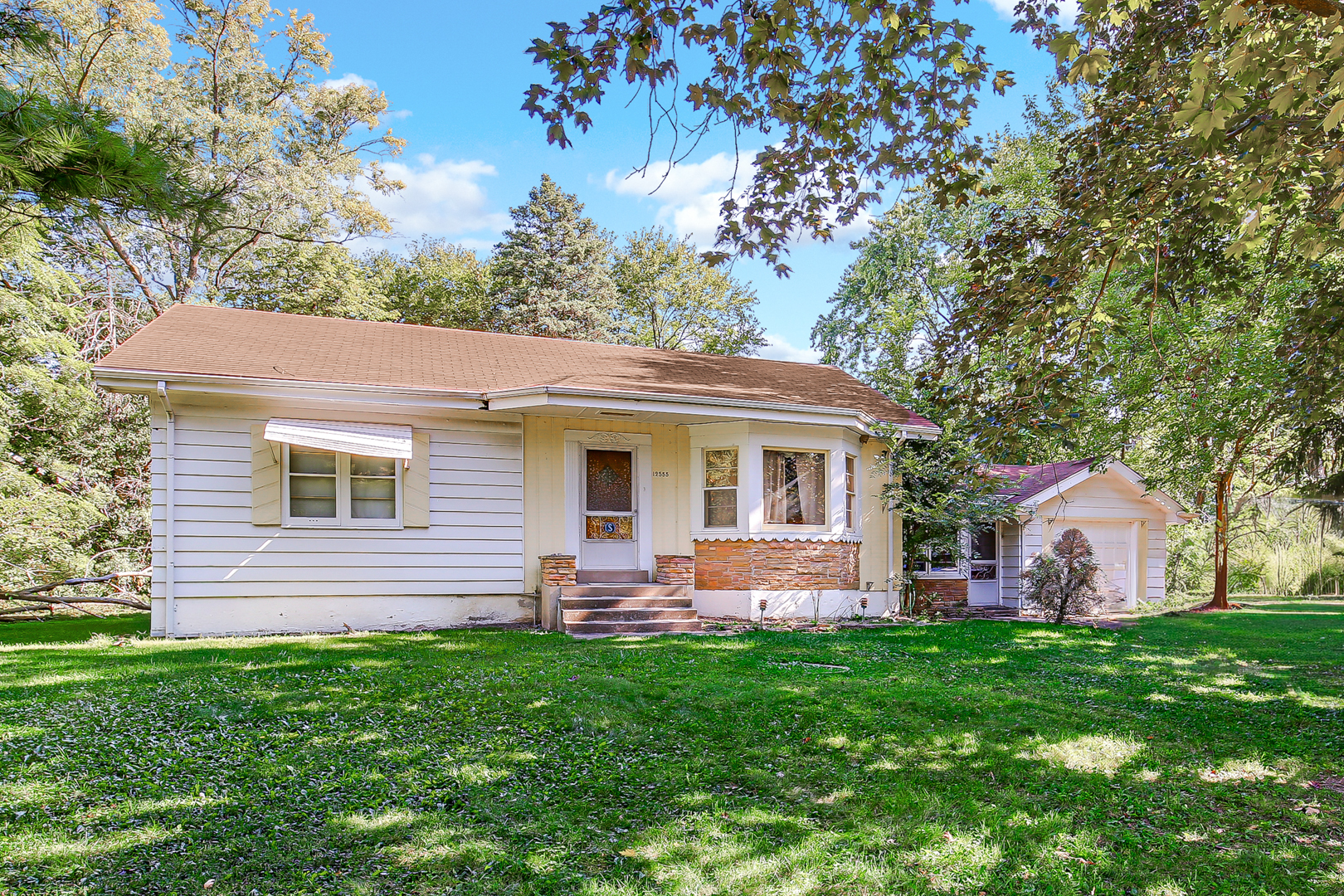 12555 S 76th Avenue, Palos Heights IL 60463