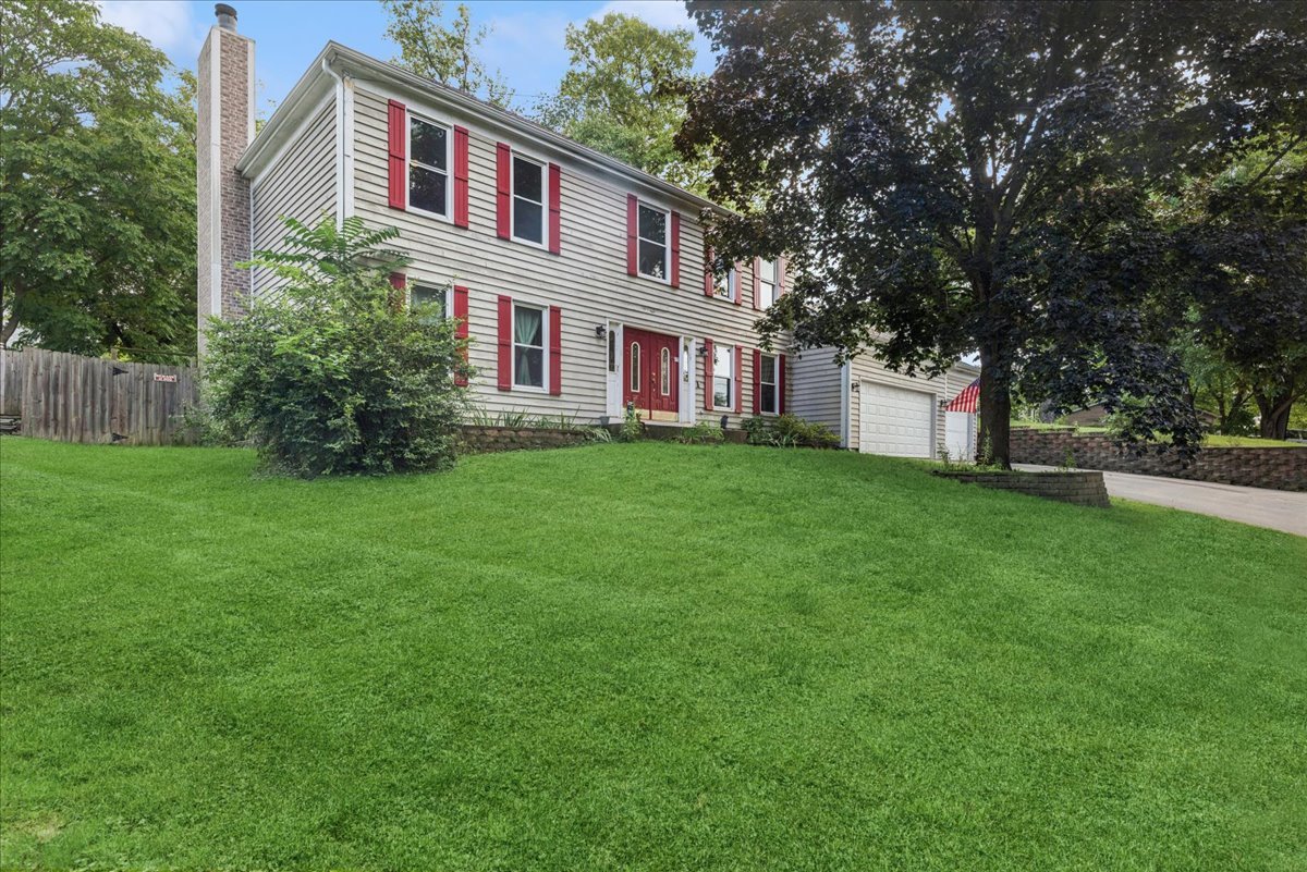37 Hillcrest Avenue, Fox Lake IL 60020