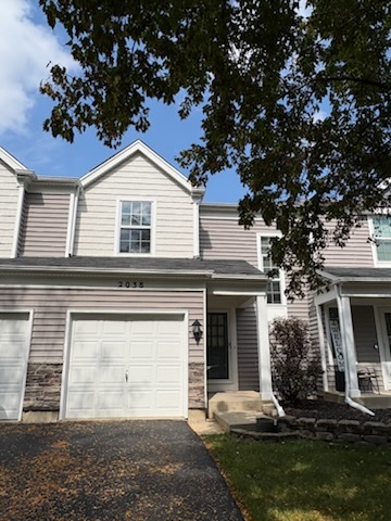 2038 College Green Drive, Elgin IL 60123