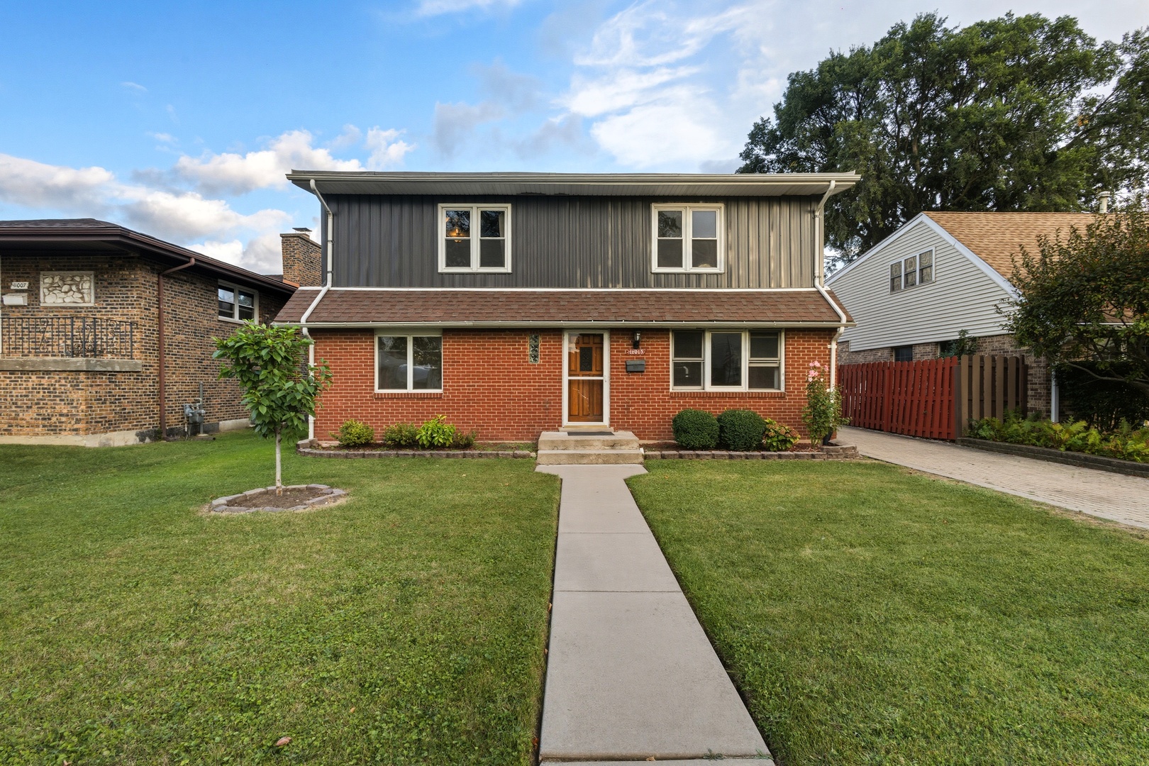 11013 Menard Avenue, Chicago Ridge IL 60415