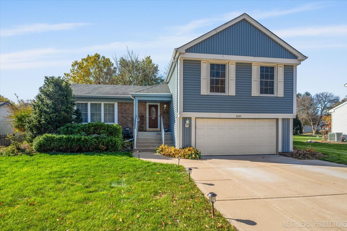 2167 Countryside Circle, Naperville IL 60565