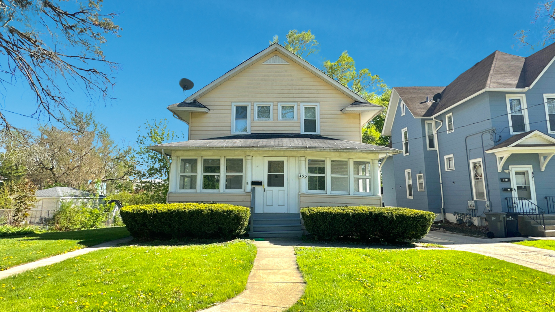 453 Addison Street, Elgin IL 60120