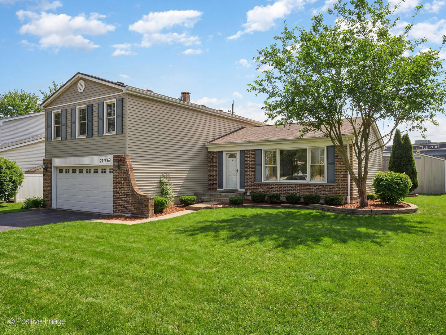24W681 Woodcrest Drive, Naperville IL 60540