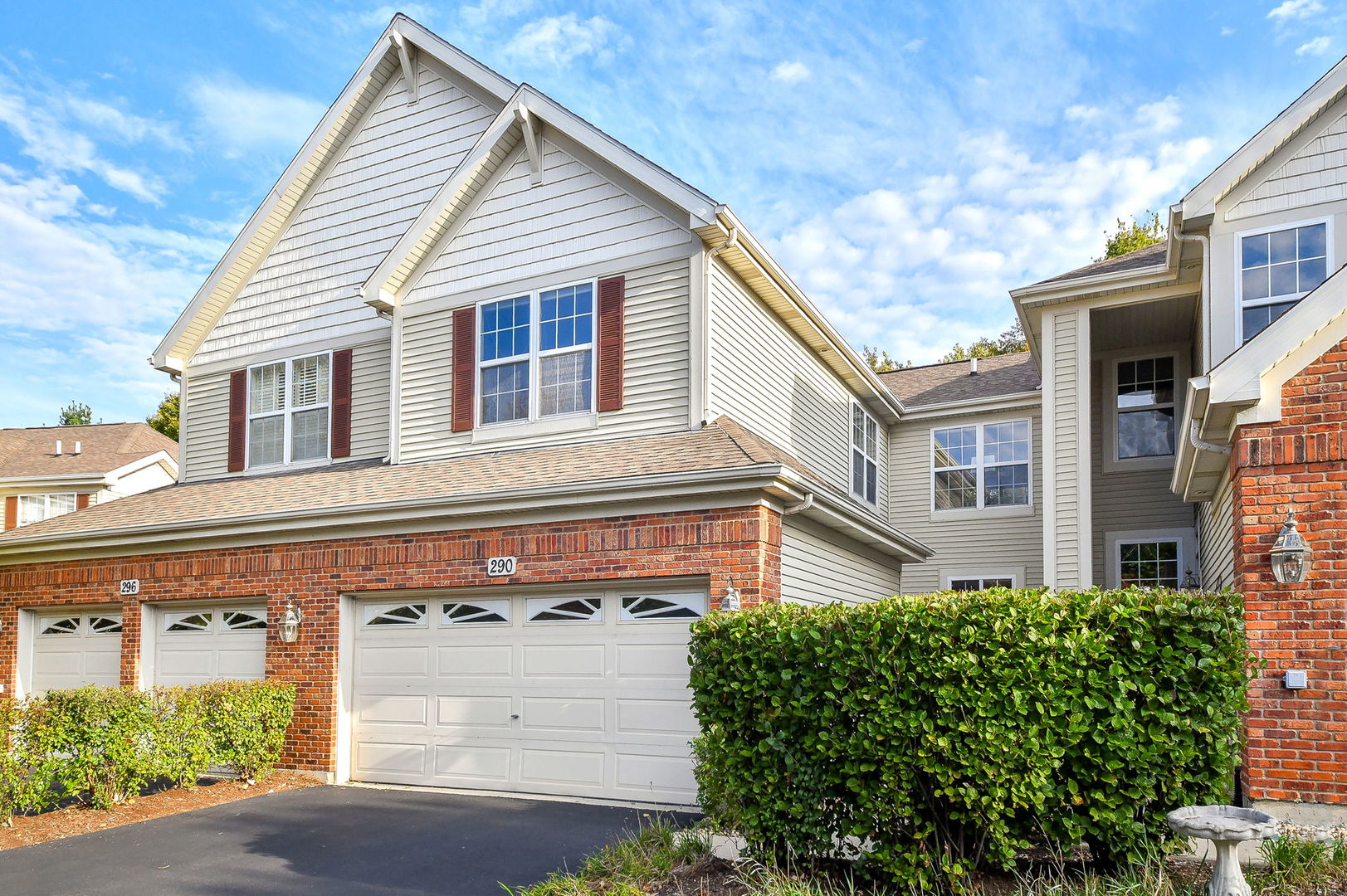 290 Remington Drive, St. Charles IL 60175