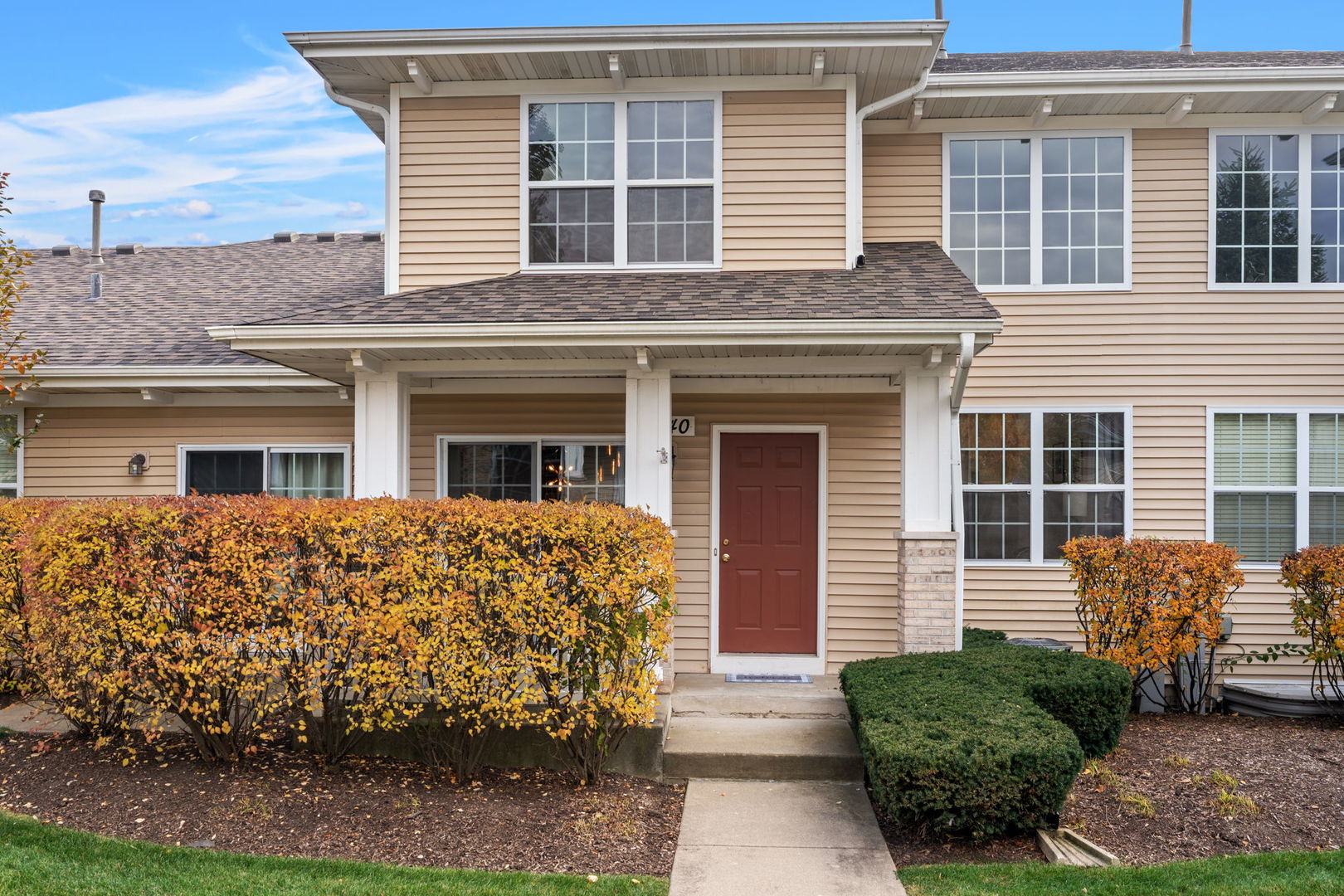 1240 Walnut Glen Drive, Crystal Lake IL 60014