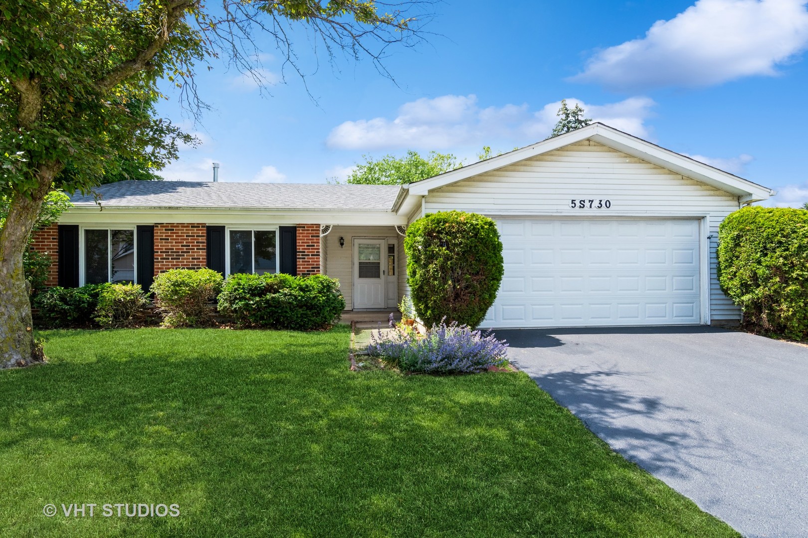 5S730 Malibu Lane, Naperville IL 60540