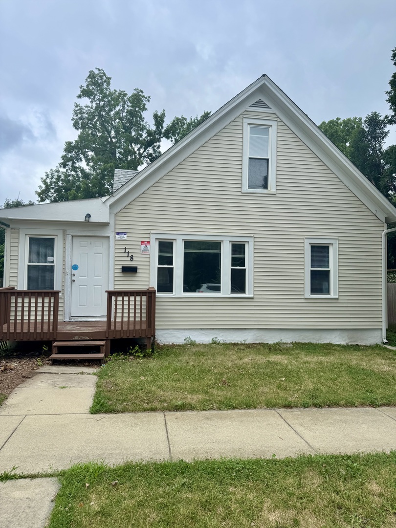 118 Wilcox Avenue, Elgin IL 60123
