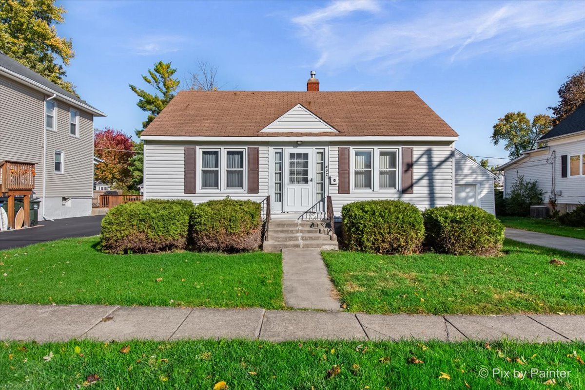 432 Illinois Street, East Dundee IL 60118