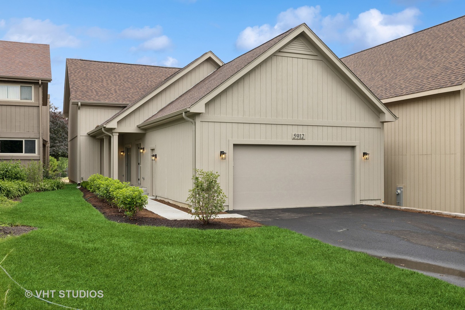 5912 Prairie Ridge Road, Crystal Lake IL 60014