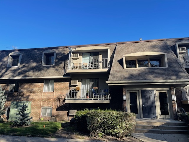 158 E Bailey Road Unit F, Naperville IL 60565