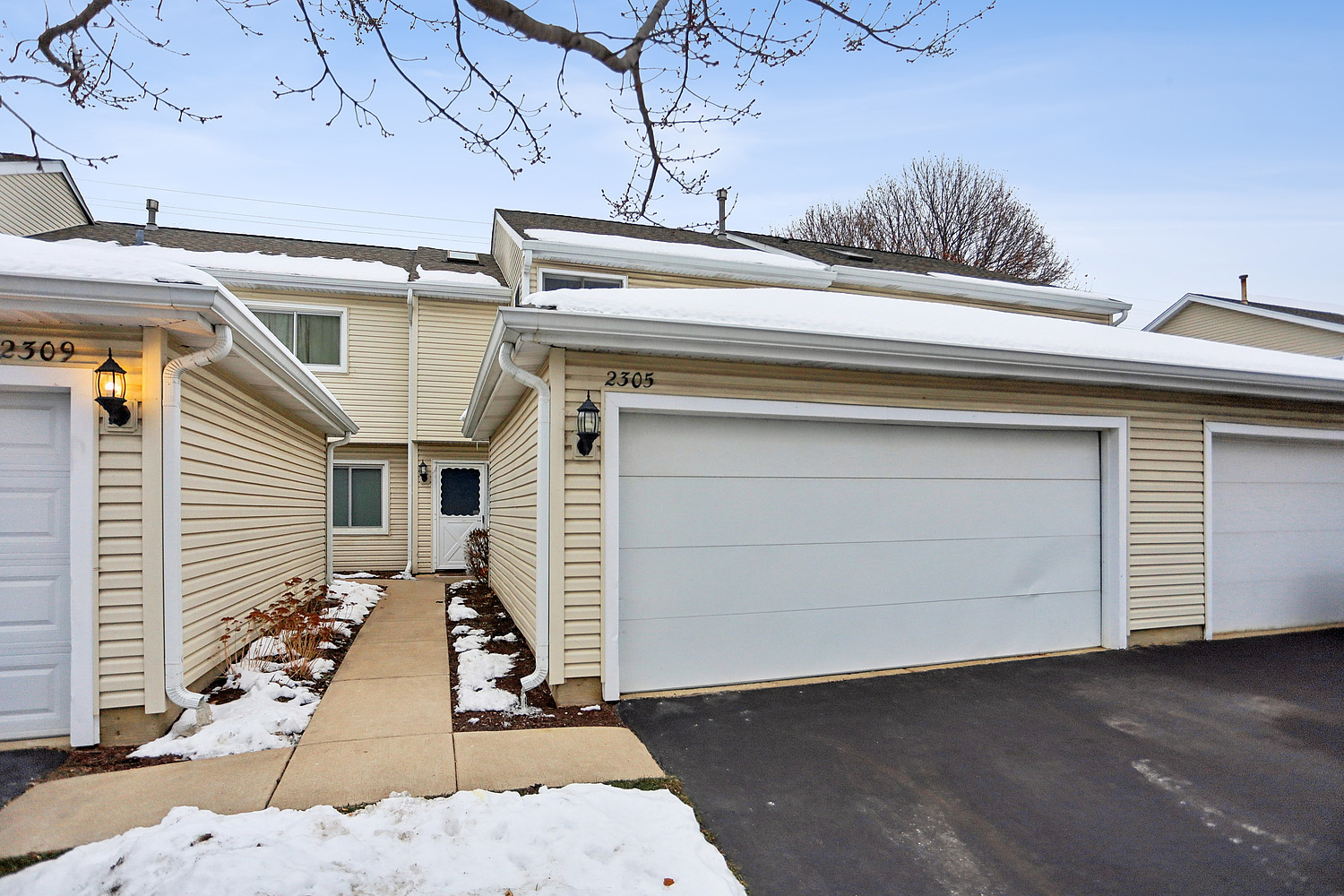 2305 Club House Avenue, Naperville IL 60563