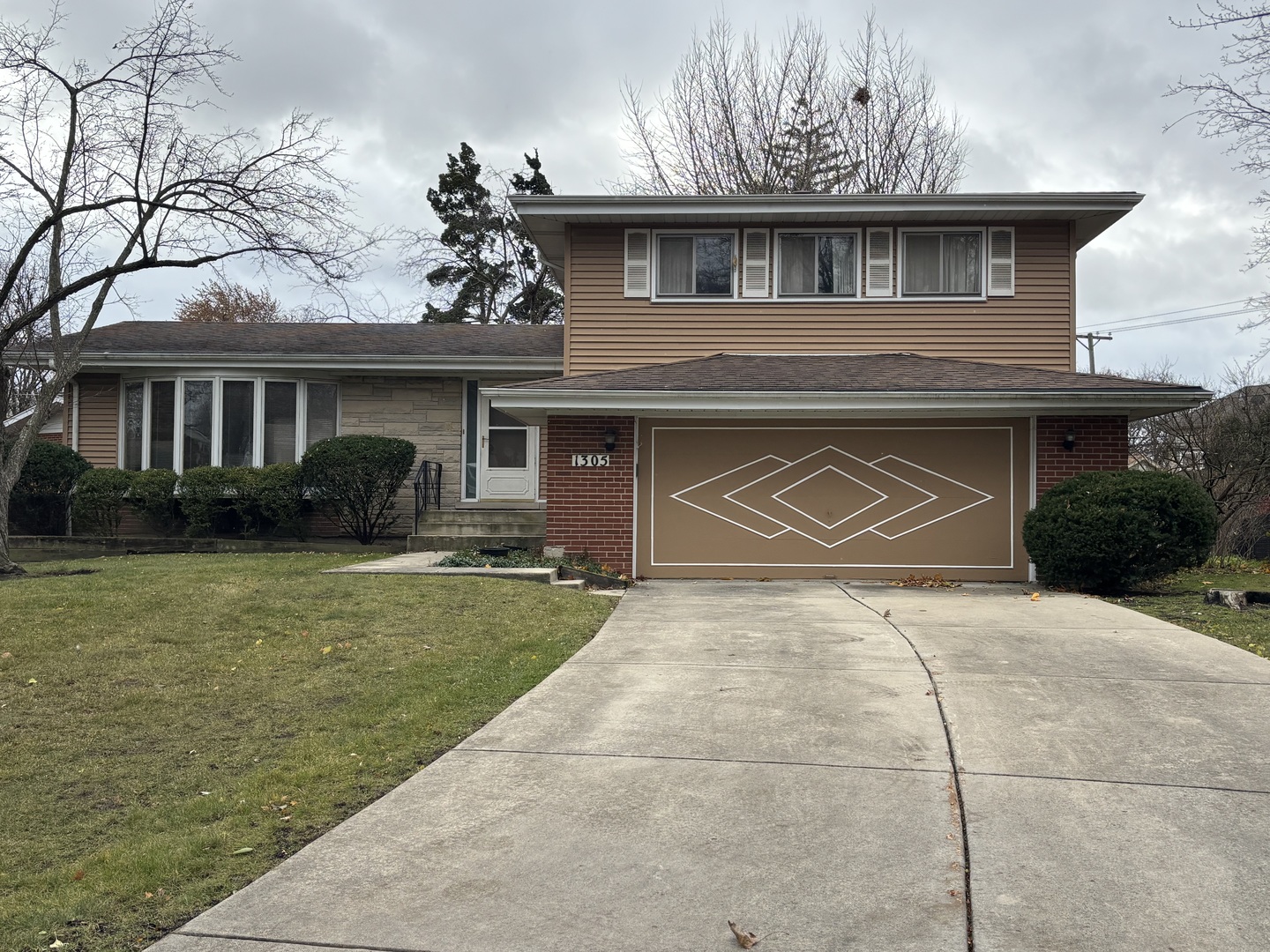 1305 W Mulberry Lane, Arlington Heights IL 60005