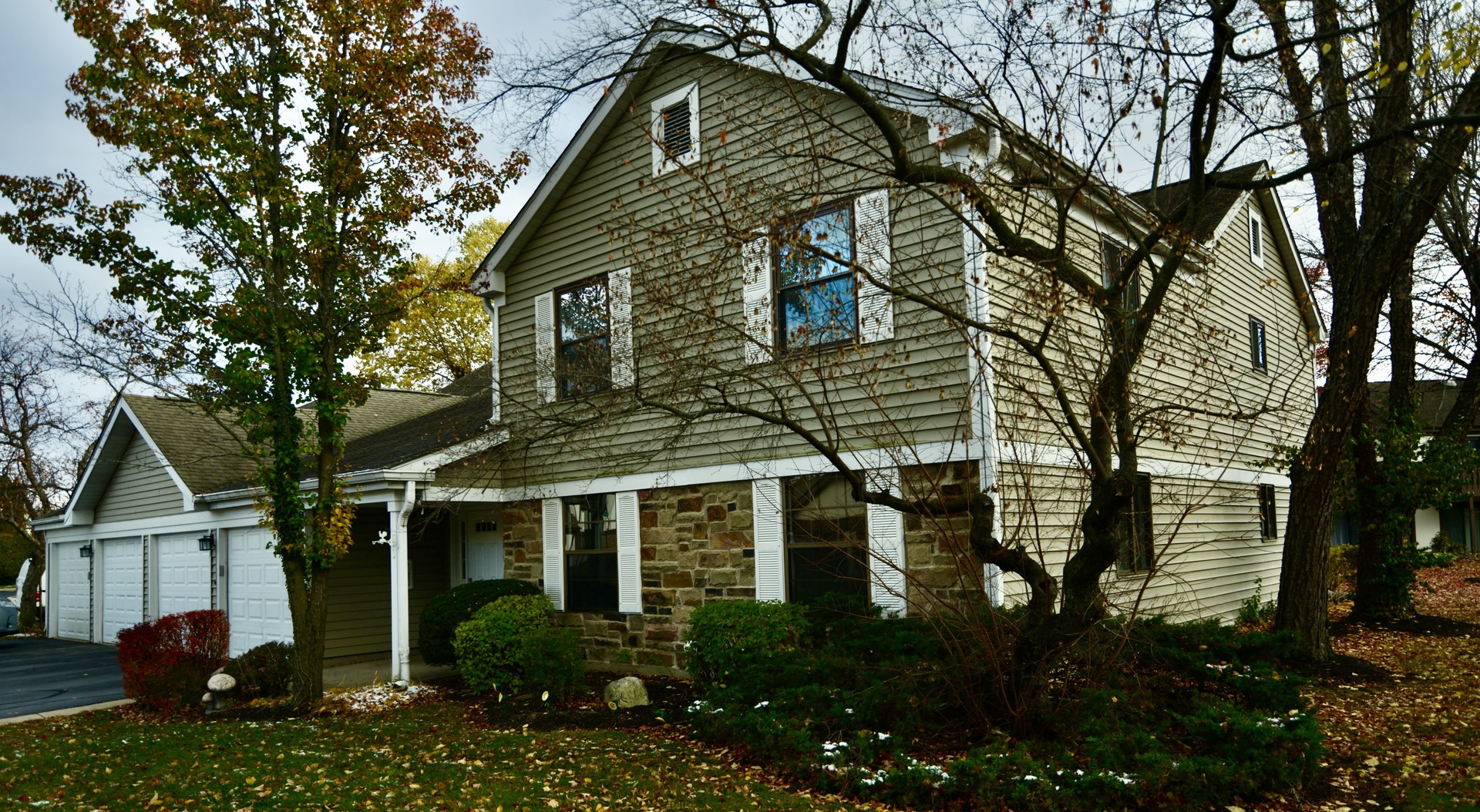 1233 Plum Tree Court Unit B1, Schaumburg IL 60193