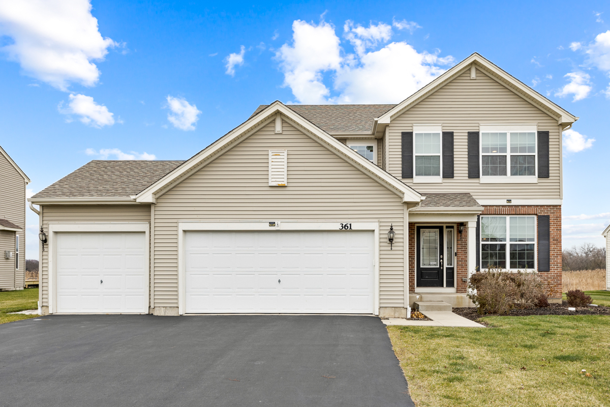 361 Fieldstone Drive, Woodstock IL 60098