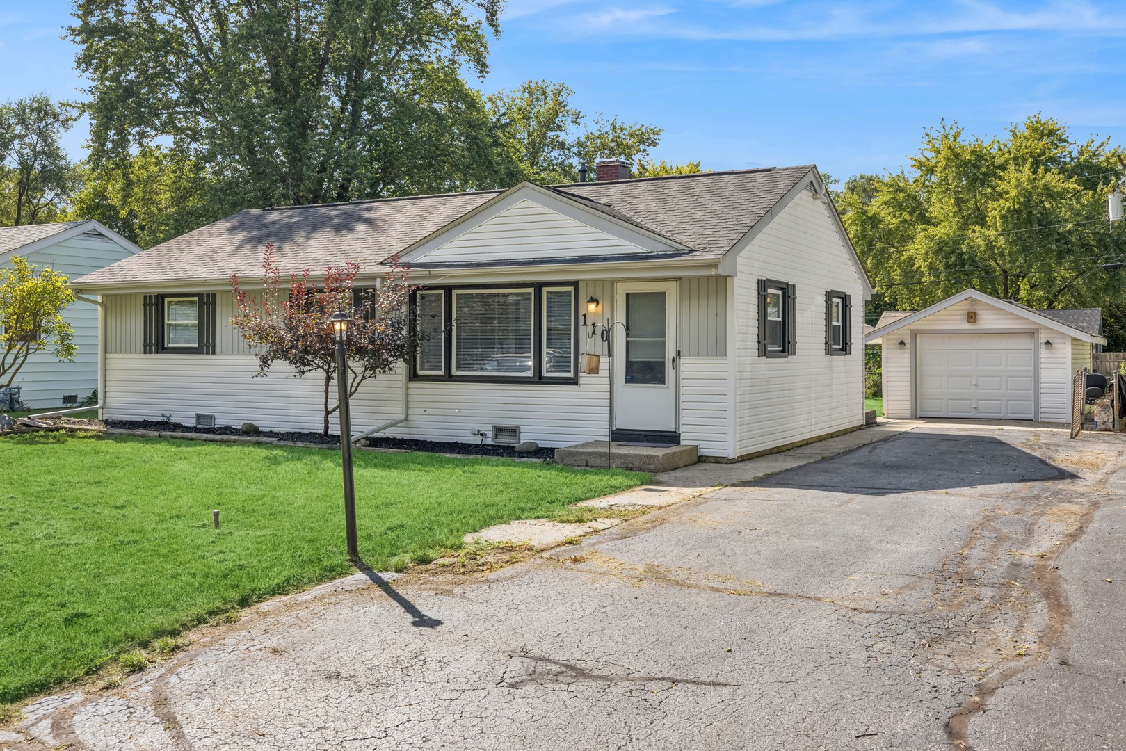 110 Delaware Street, Crystal Lake IL 60014
