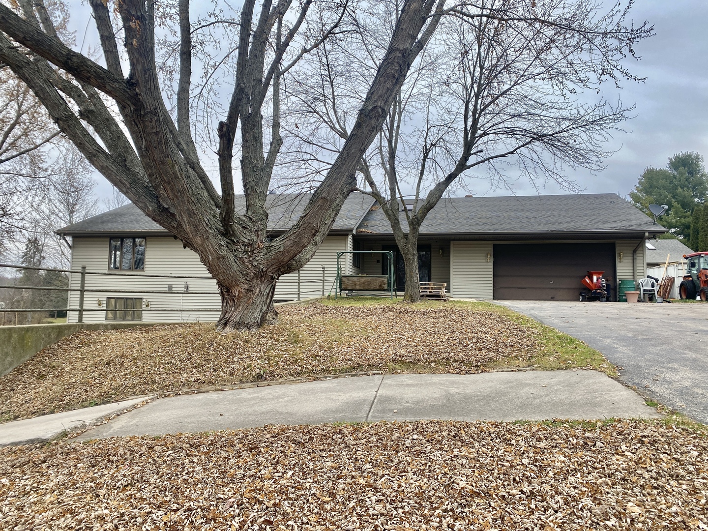 19420 Frank Court, Woodstock IL 60098