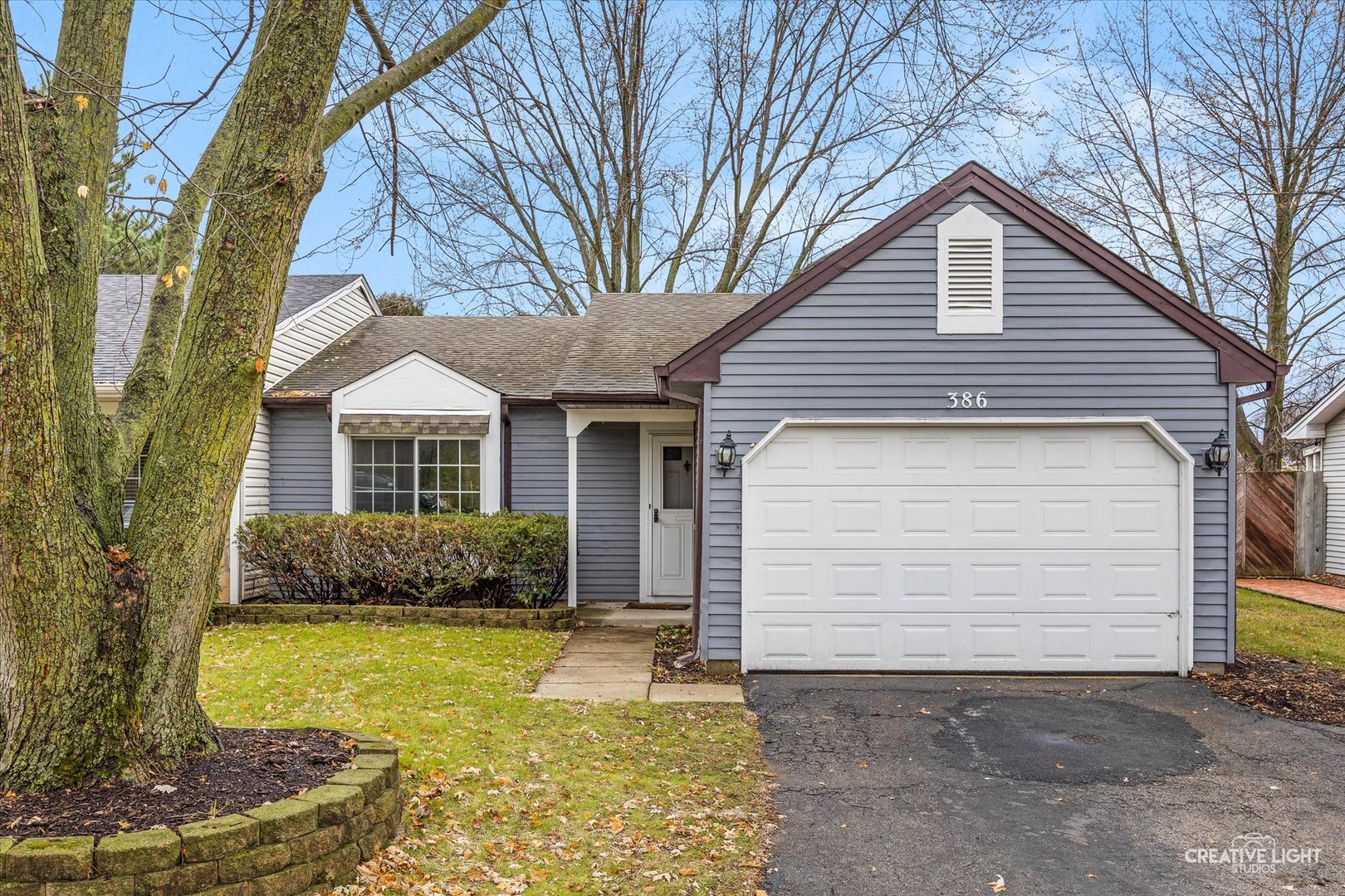 386 CAMPUS Drive, Elgin IL 60120