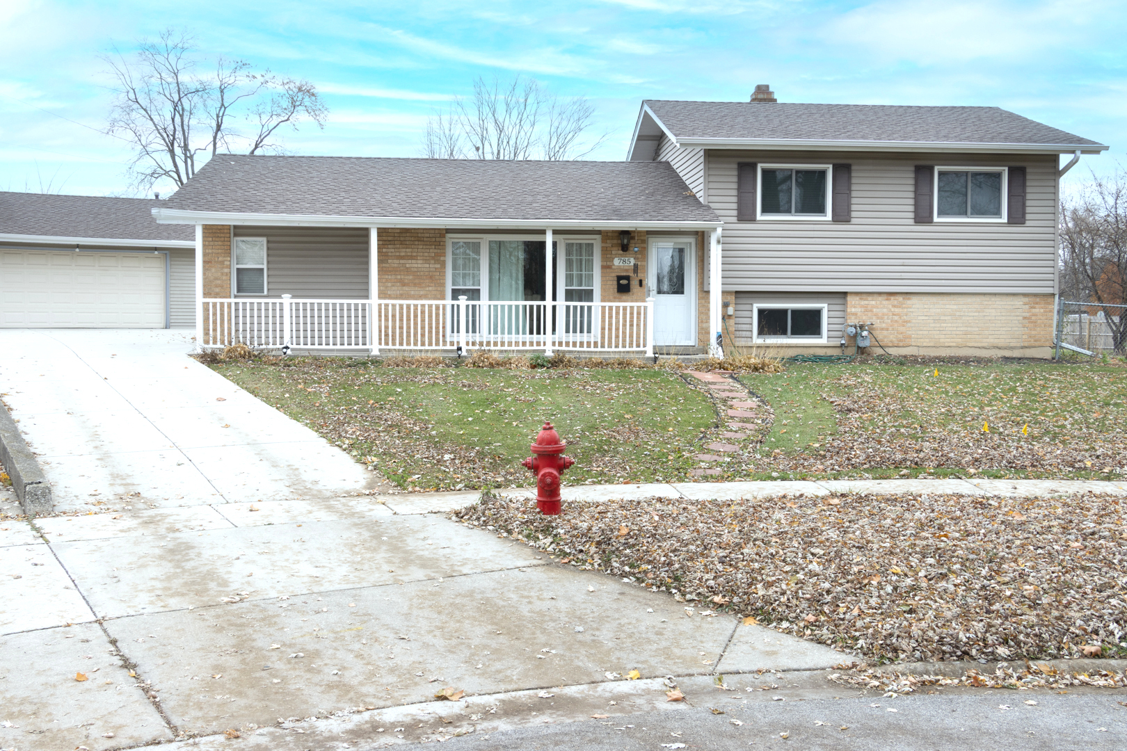 785 Woodlawn Street, Hoffman Estates IL 60169