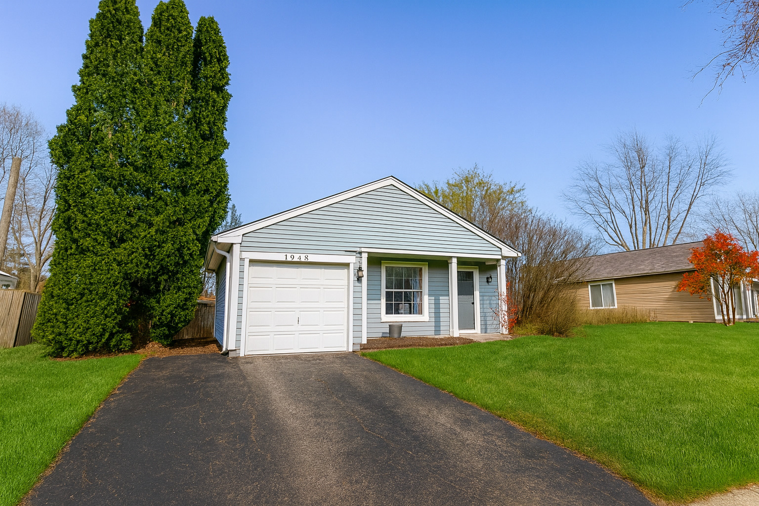 1948 Navarone Drive, Naperville IL 60565