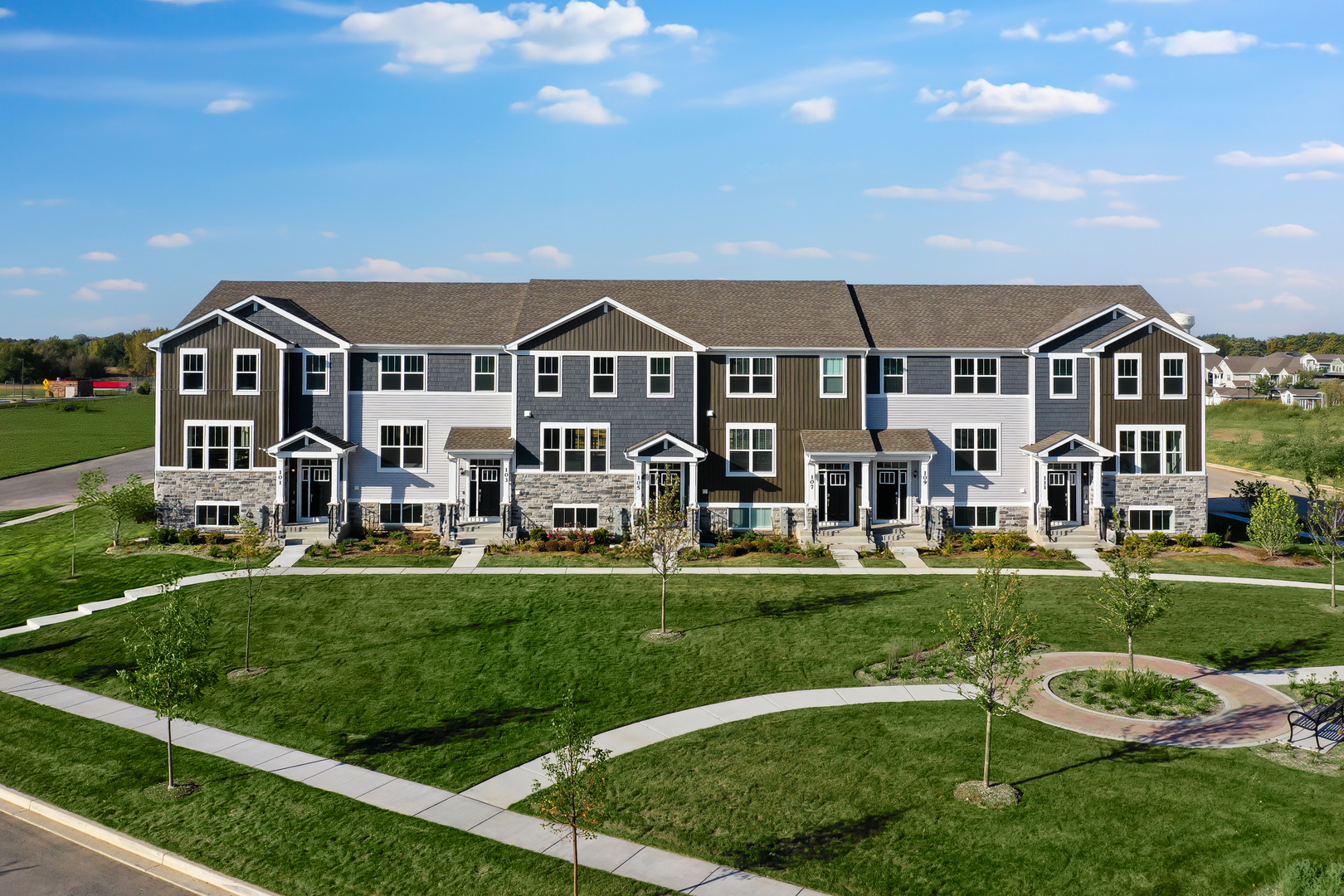 207 Settlers Place, West Dundee IL 60118