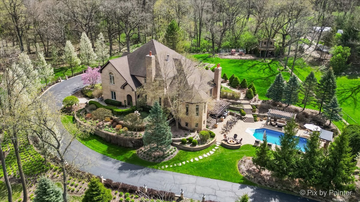 10018 Haegers Bend Road, Barrington Hills IL 60102