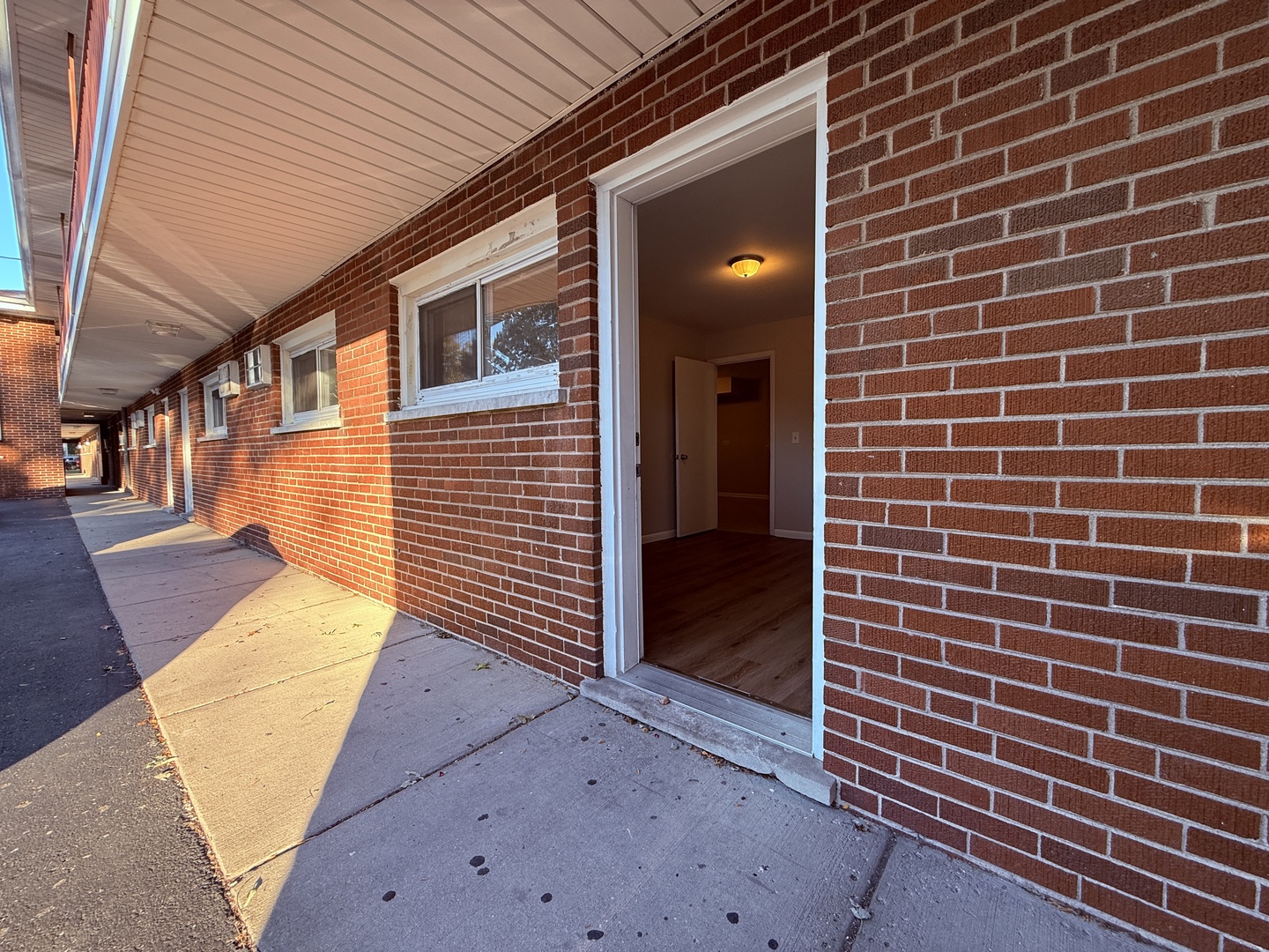 1119 E ALGONQUIN Road Unit 2, Arlington Heights IL 60005