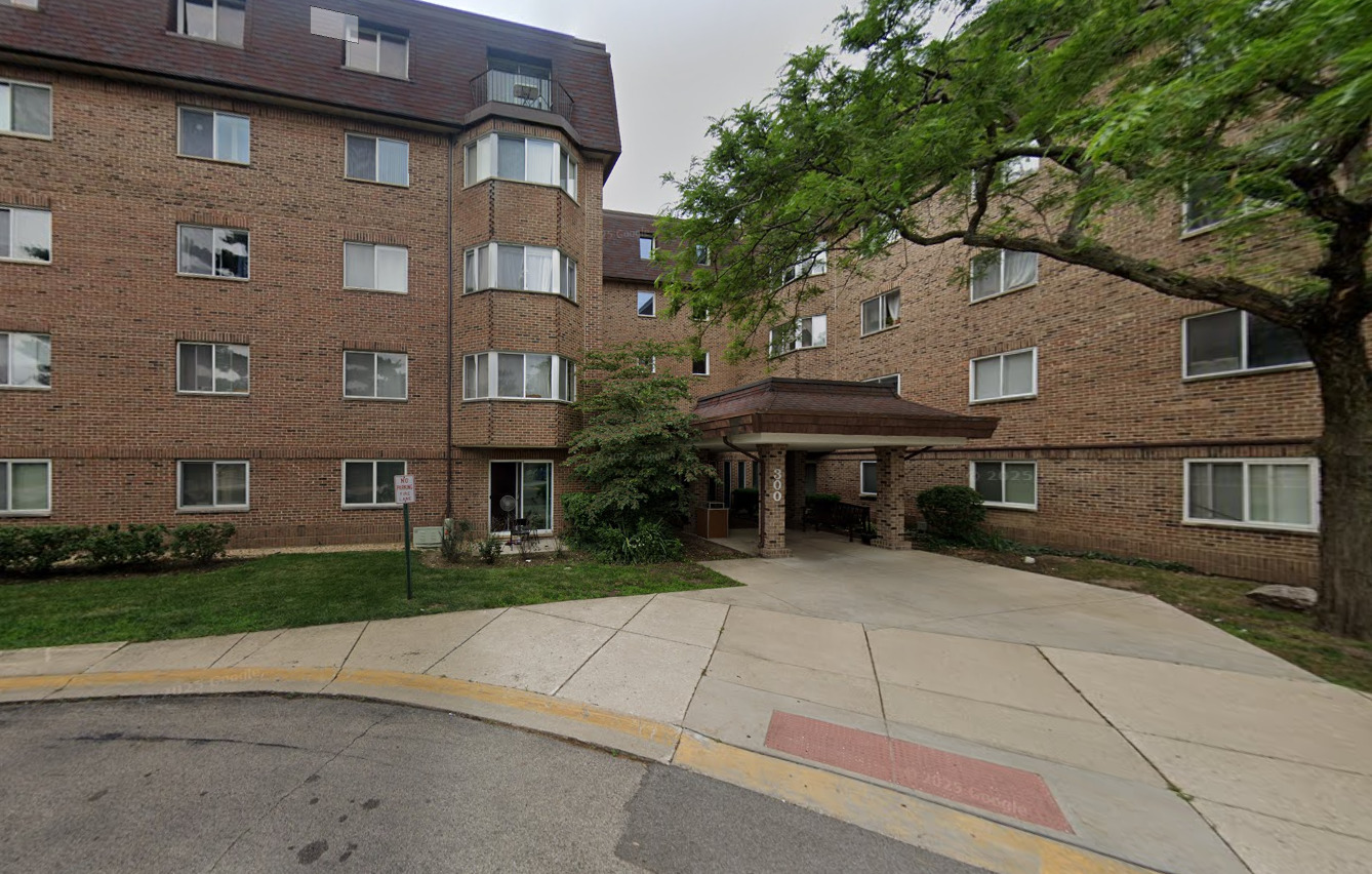 300 S Roselle Road Unit 519, Schaumburg IL 60193