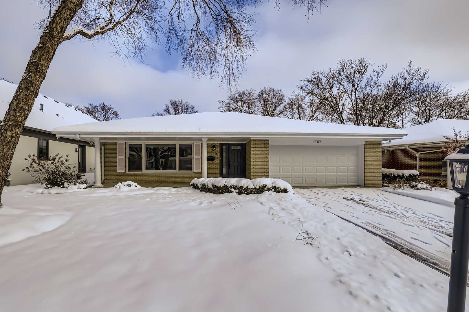 303 S Fernandez Avenue, Arlington Heights IL 60005