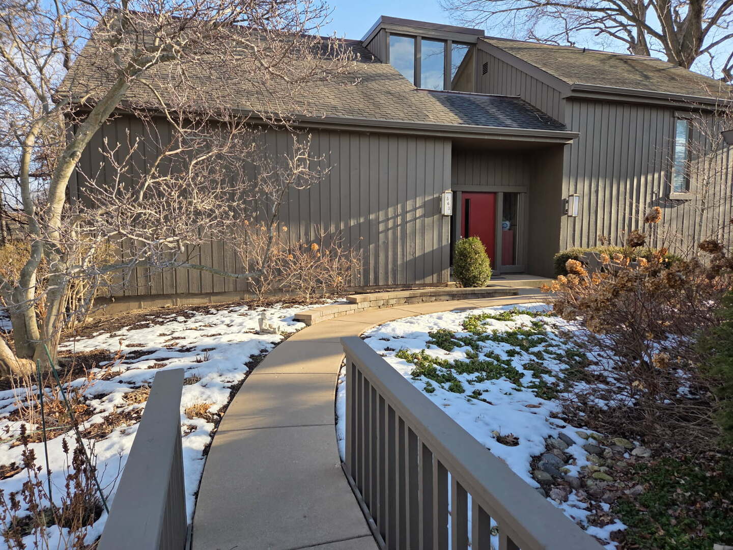 563 Woodview Road Unit D, Lake Barrington IL 60010