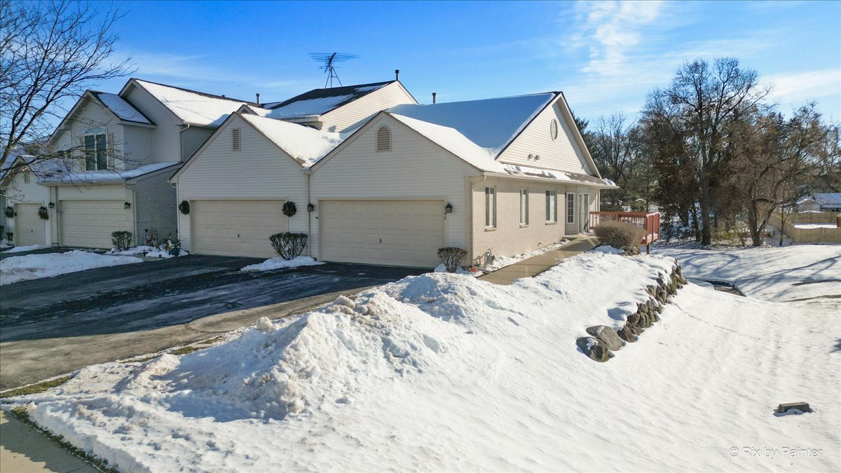 1740 Pine Street, Mchenry IL 60051