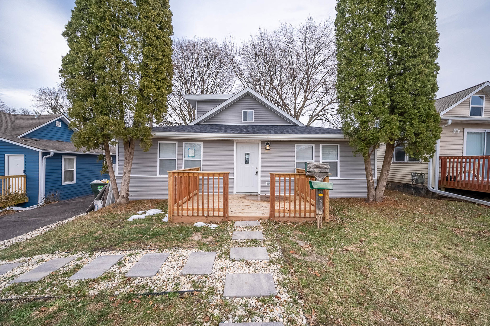 42425 N Park Lane E, Antioch IL 60002