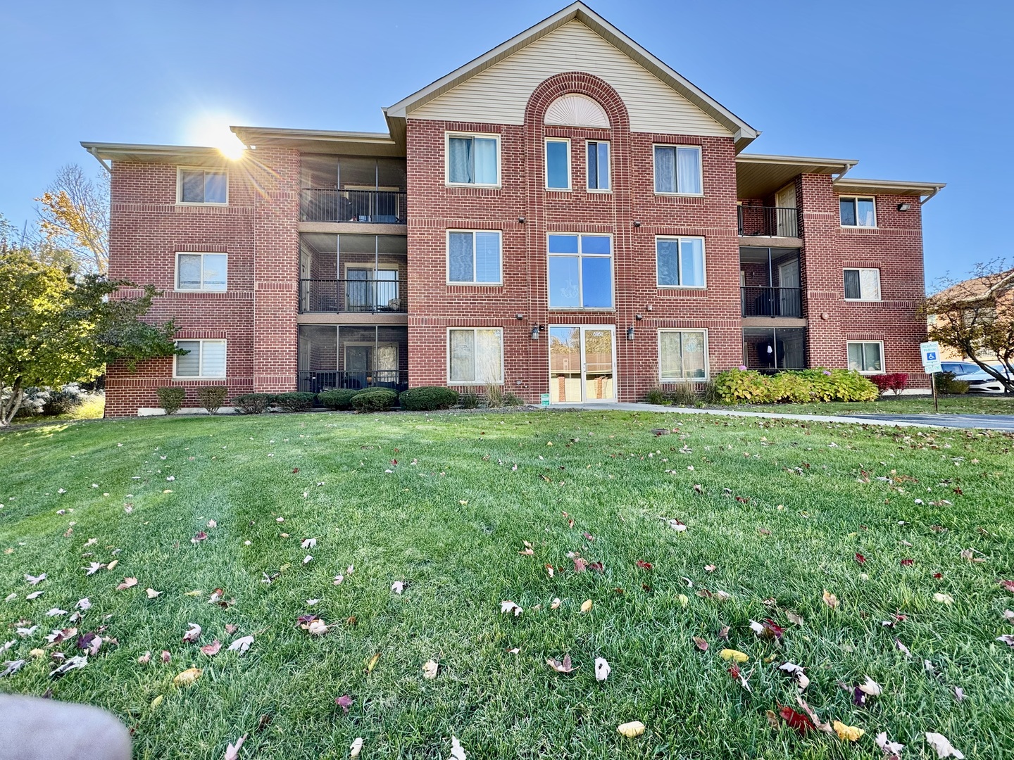 6950 Heritage Circle Unit 1A, Orland Park IL 60462
