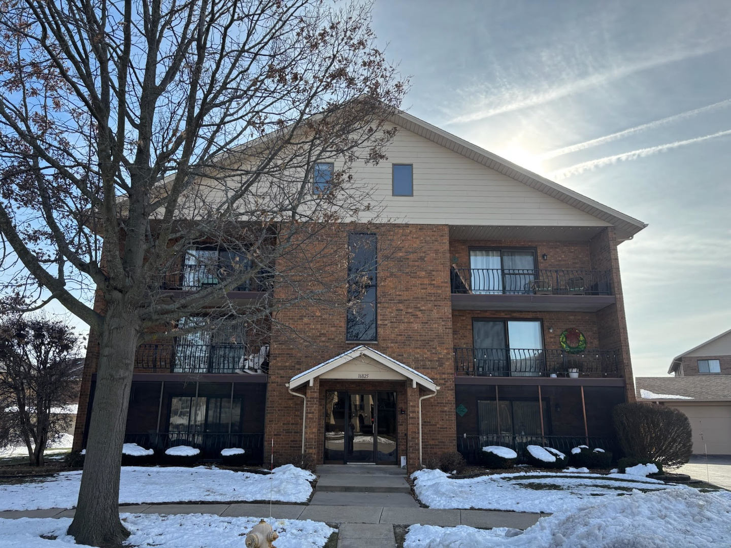16825 81st Court Unit 2W, Tinley Park IL 60477
