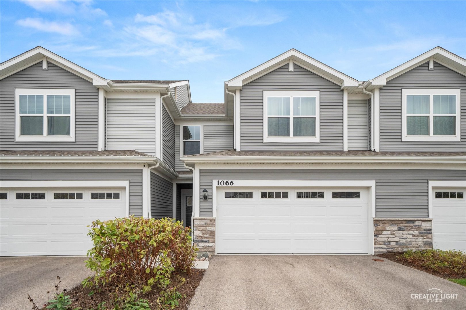 1066 Moraine Drive, South Elgin IL 60177