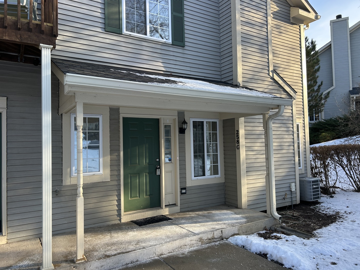 258 Windsor Court Unit C, South Elgin IL 60177