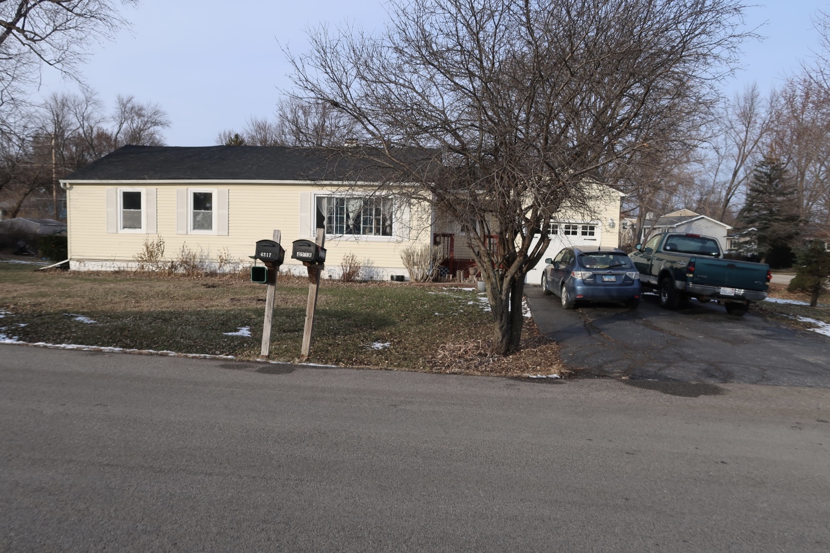 4218 Parkway Avenue, Mchenry IL 60050