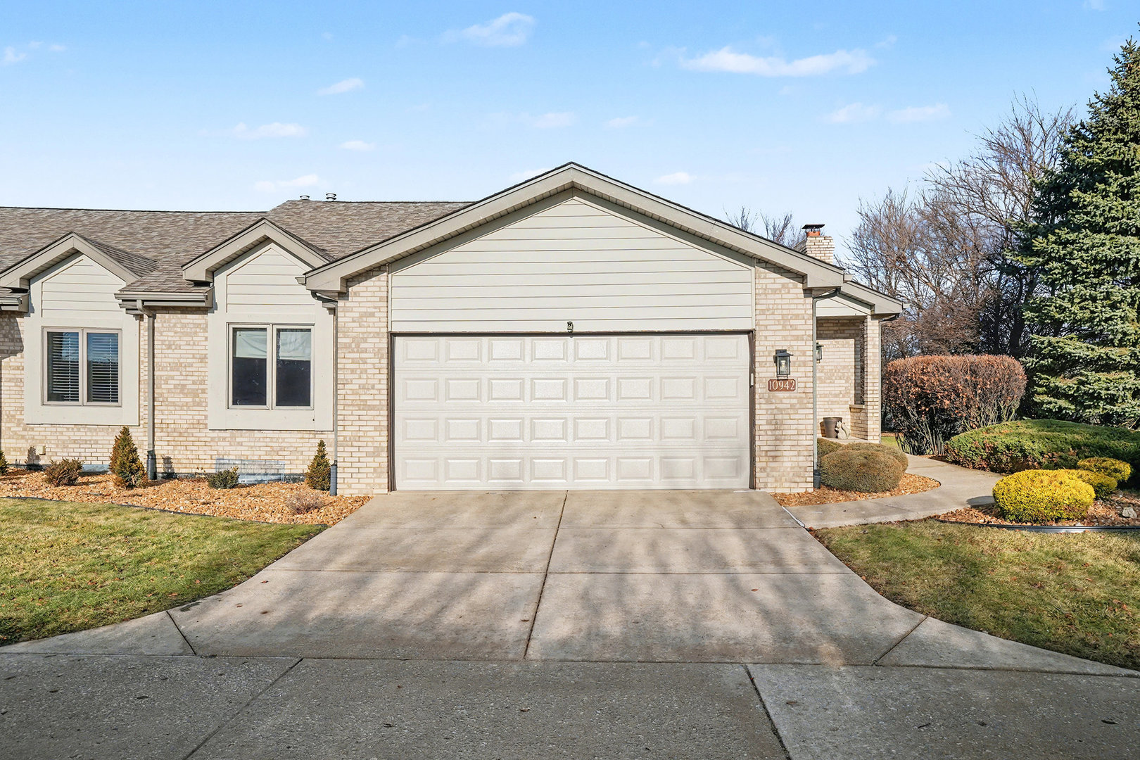 10942 Liz Lane, Orland Park IL 60467