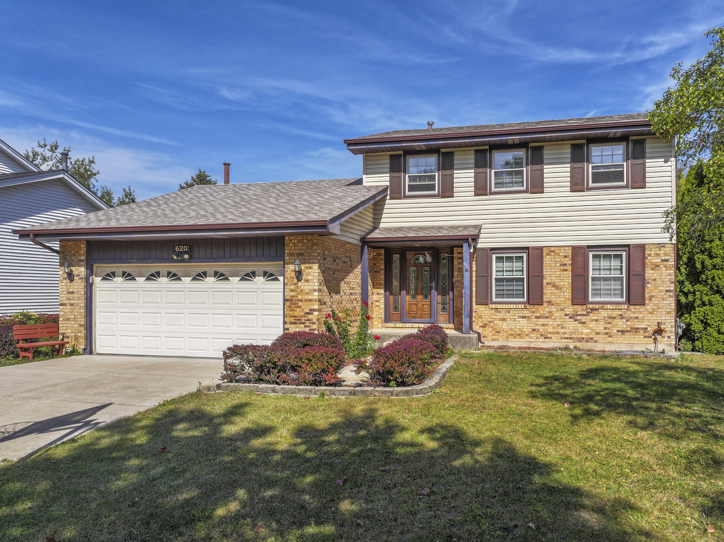 620 S Point Drive, Schaumburg IL 60193