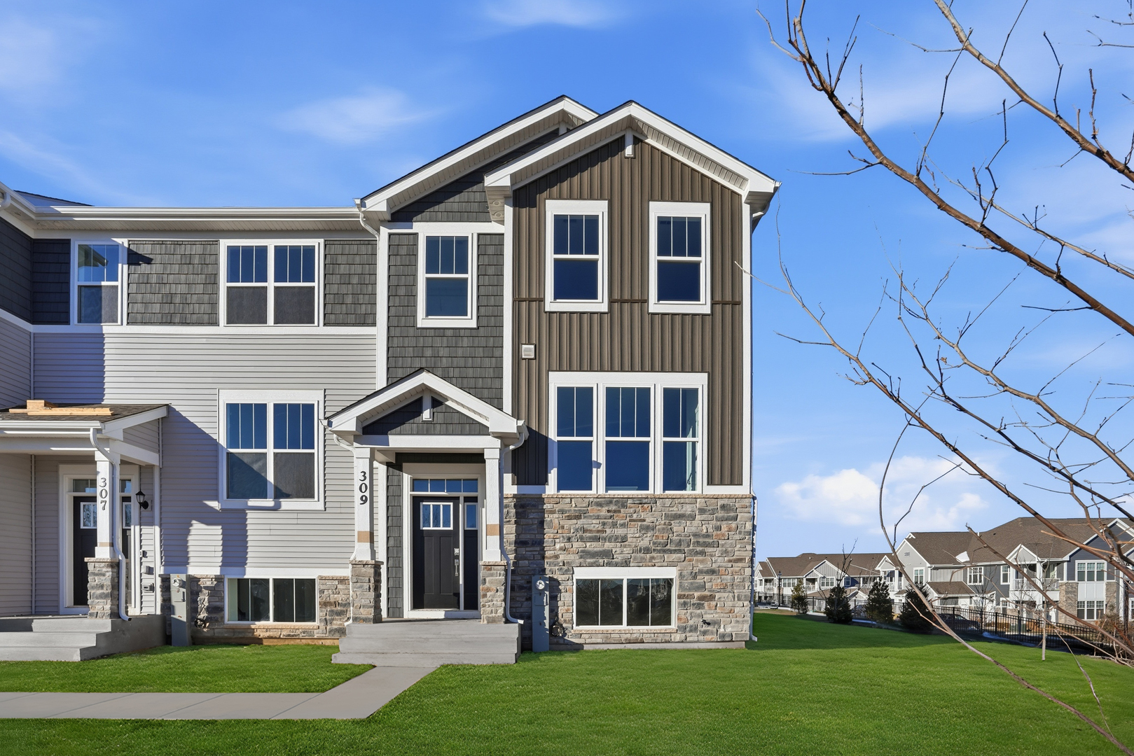 309 Settlers Place, West Dundee IL 60118