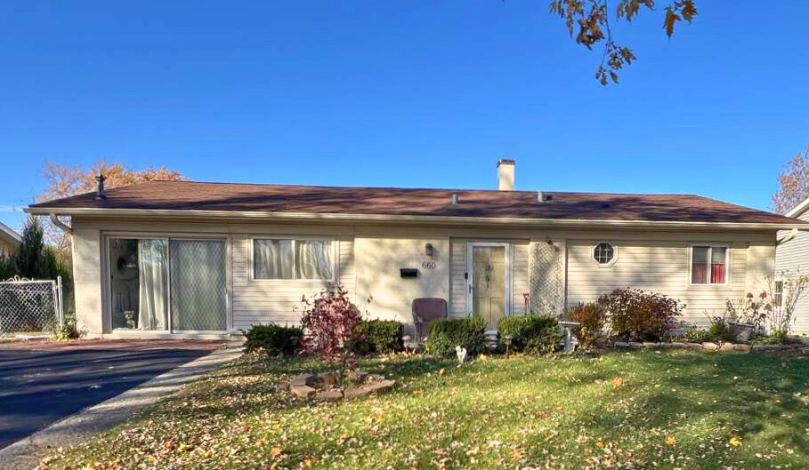 660 Flagstaff Lane, Hoffman Estates IL 60169
